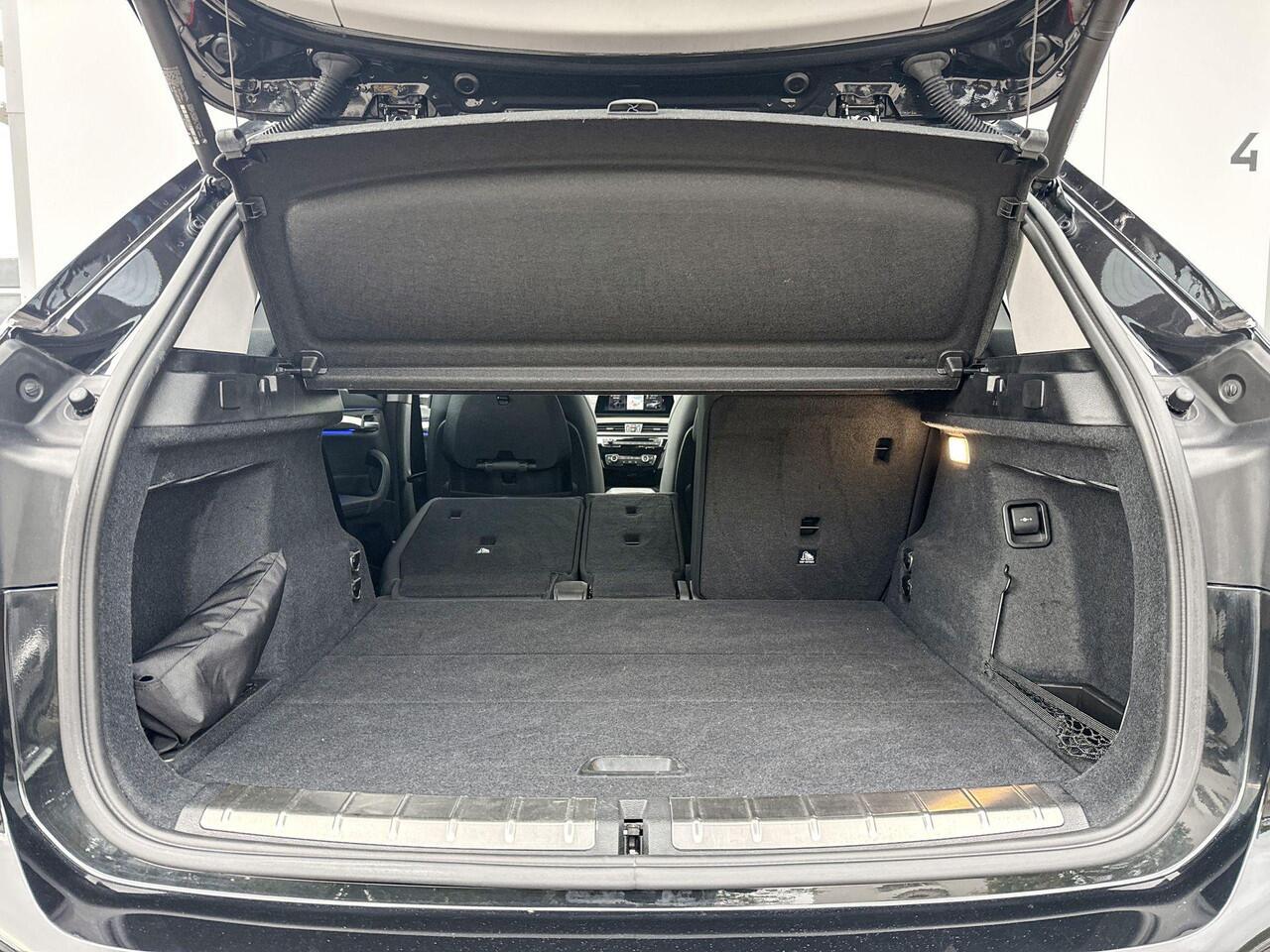 BMW X1 sDrive18i High Executive Hifi / Head Up Display / Inklapbare Buitenspiegels