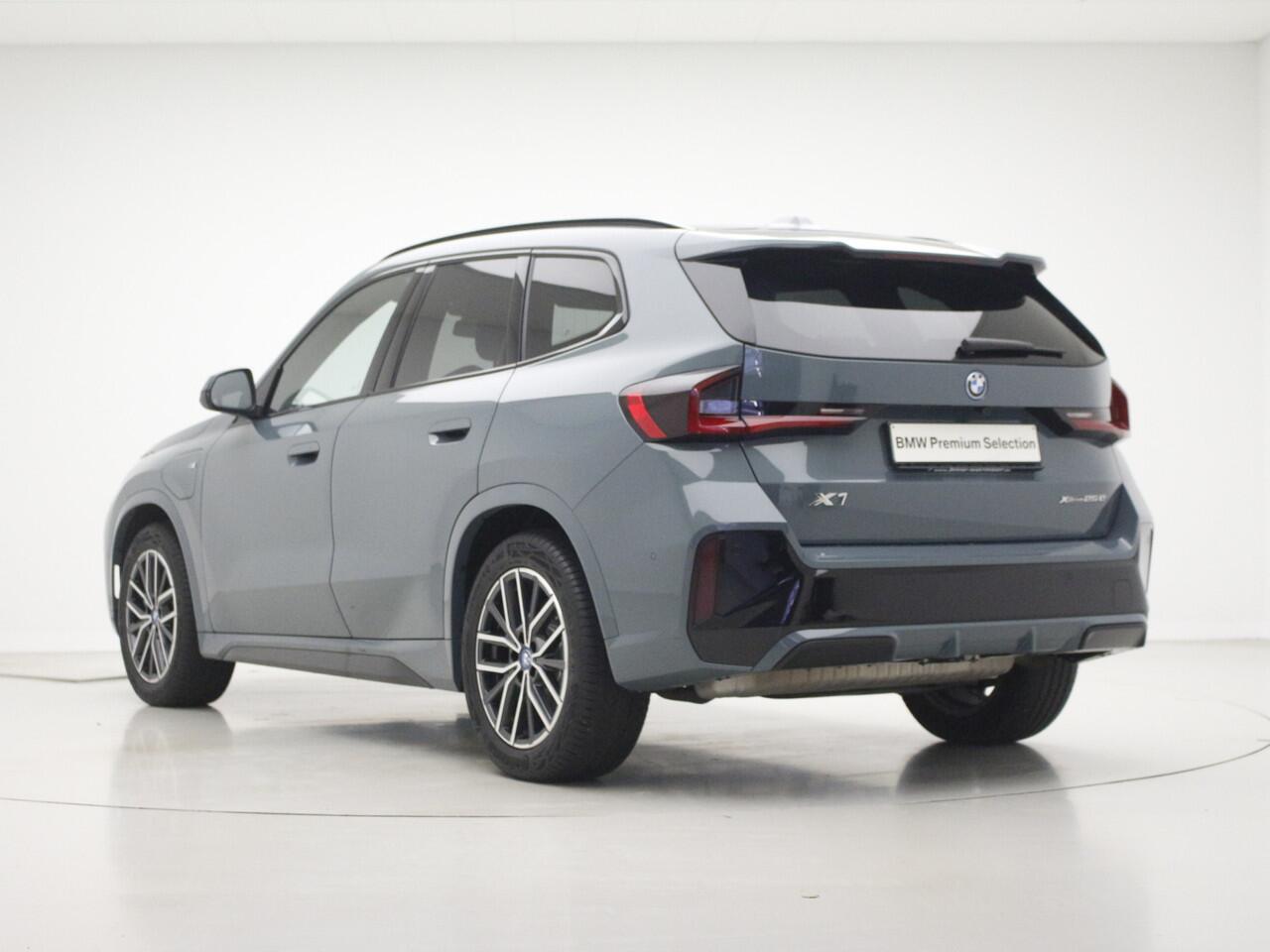 BMW X1 xDrive25e | M-Sport | Panorama | Trekhaak | Voorbereiding Driving Assistant Plus | Privacy Glass | Stoelverwarming