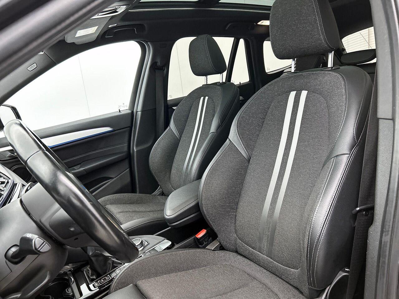 BMW X1 xDrive25e Exe.Ed. 221PK PLUG-In M Sport PANORAMADAK | AD-CRUISE | CAMERA