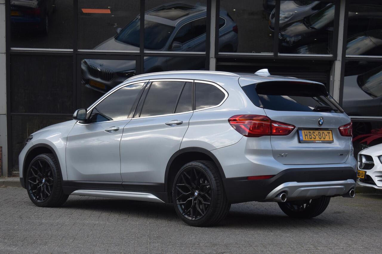 BMW X1 xDrive28i High Executive Pano ACC Camera