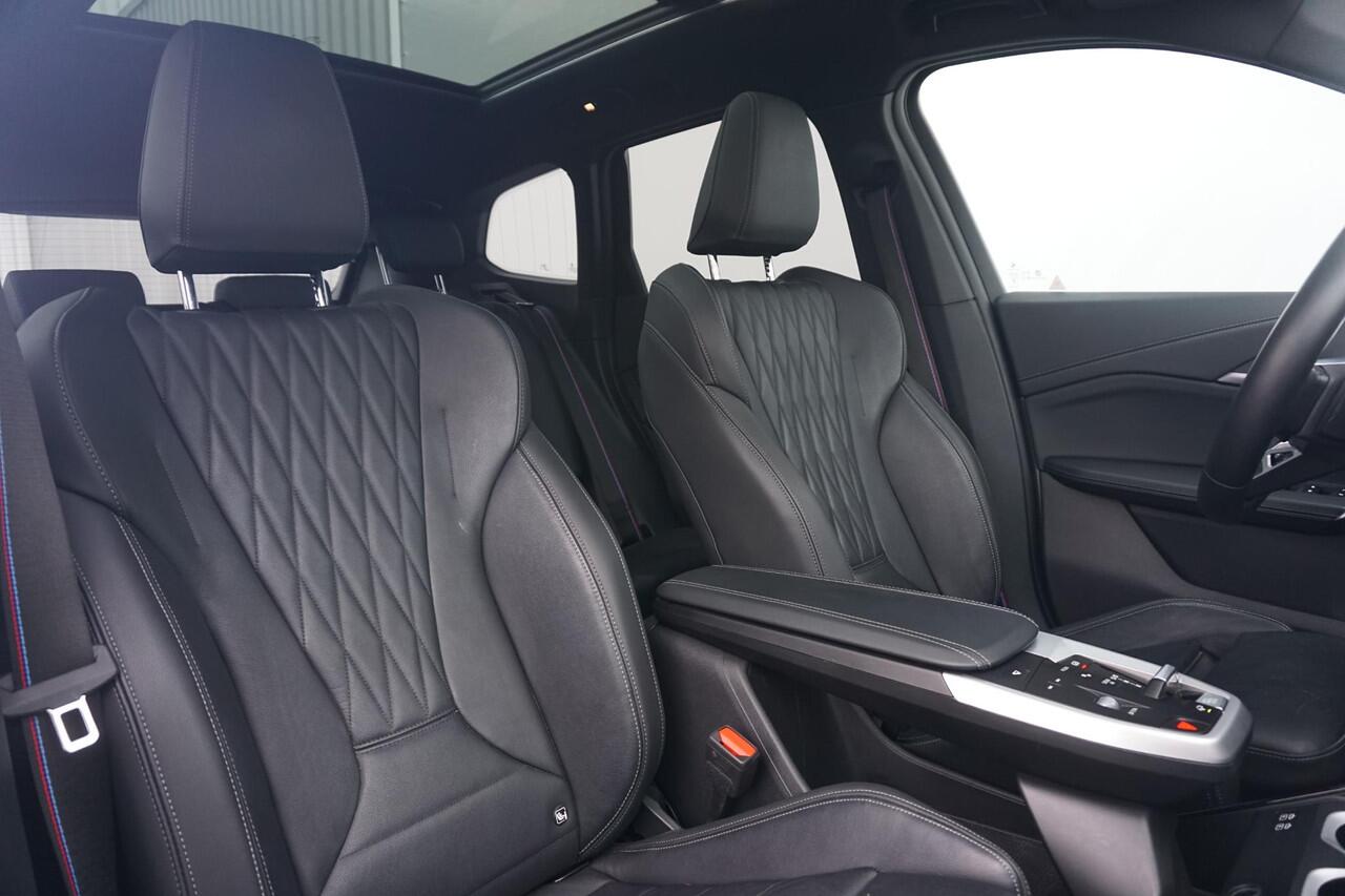 BMW X1 sDrive20i M Sportpakket Pro 19'' / Panoramadak / Head-Up Display / Harman Kardon / Driving Assistant Plus | Ekris Selection