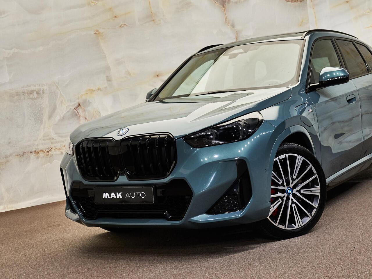 BMW X1 xDrive30e M Sport Pro, pano, tr.haak, H/K, 20", HUD, ACC, keyless, privacy