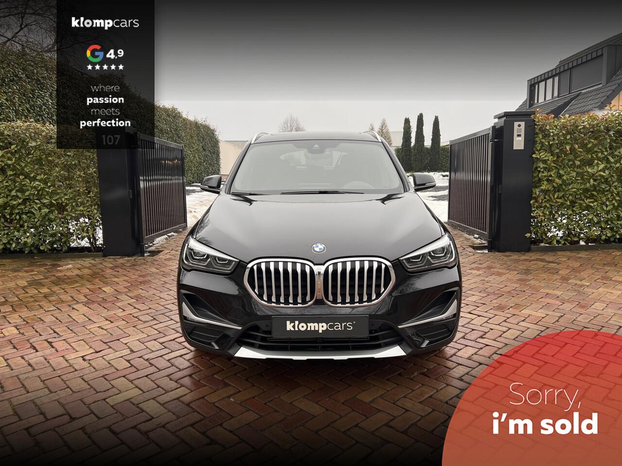 BMW X1 xDrive25e X-Line | Nav-Prof | HUD | Schuifdak | Leer | 19 inch | Trekhaak!