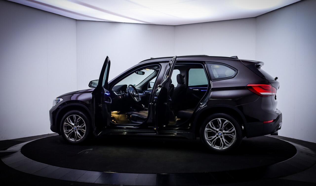 BMW X1 18iA SPORT LINE Edition PANO | FULL LED | NAVI | DAB | STOELVERW | AFN TREKHAAK | PDC V+A | LMV