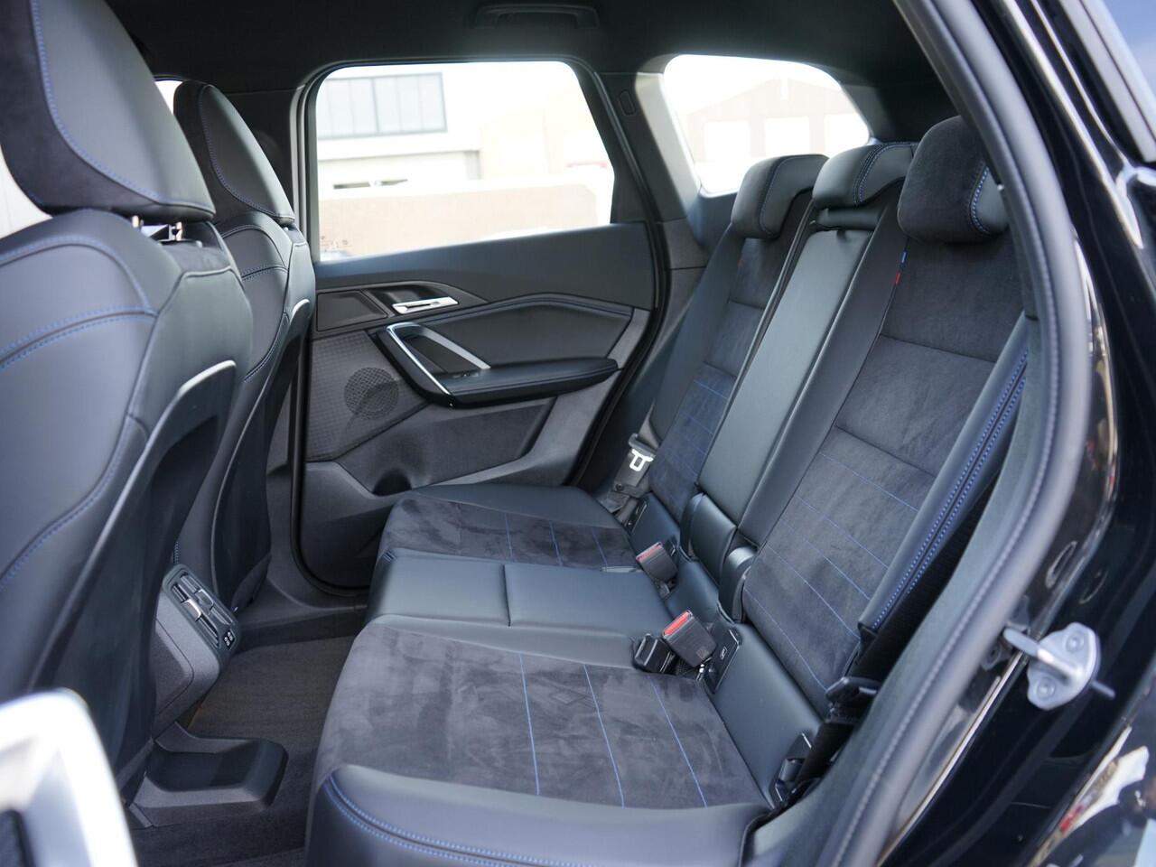 BMW X1 xDrive25e 1e eig. / Dealeronderh. / M-Sport / Driving Assistant Plus / Adaptief Onderstel / Camera / Active Guard / Keyless Entry