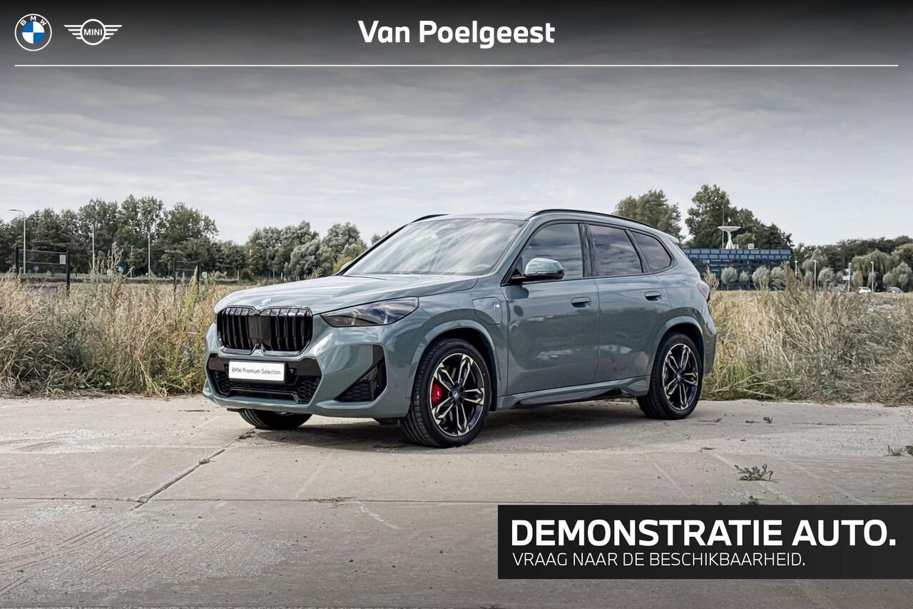 BMW X1 xDrive25e | M Sport | Glazen Panoramadak | Stoelverwarming | Head-up Display |