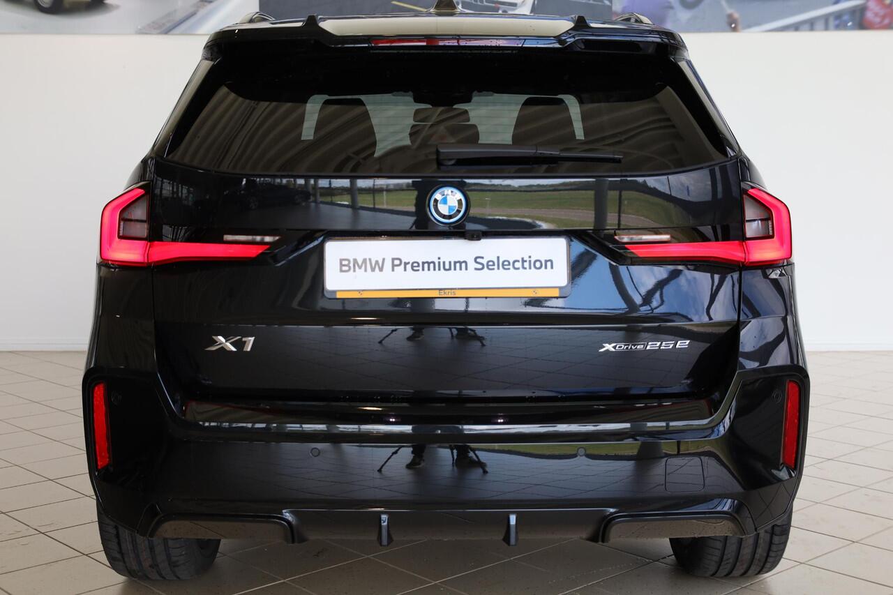 BMW X1 xDrive25e M Sport Pro | Panoramadak | Elektr. Trekhaak