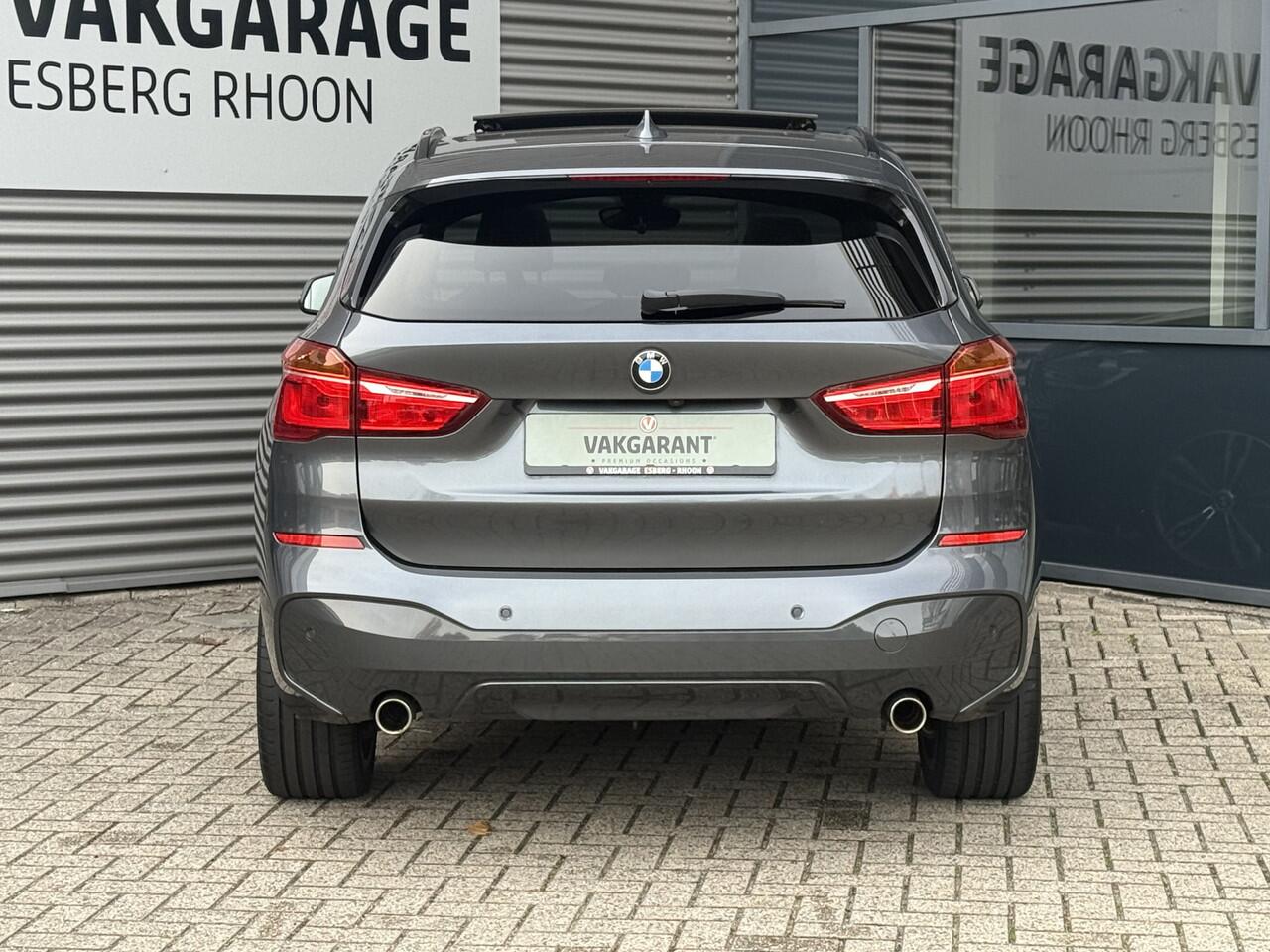BMW X1 sDrive20i Executive M-SPORT M-SPORT,PANO,NAV/CAM,