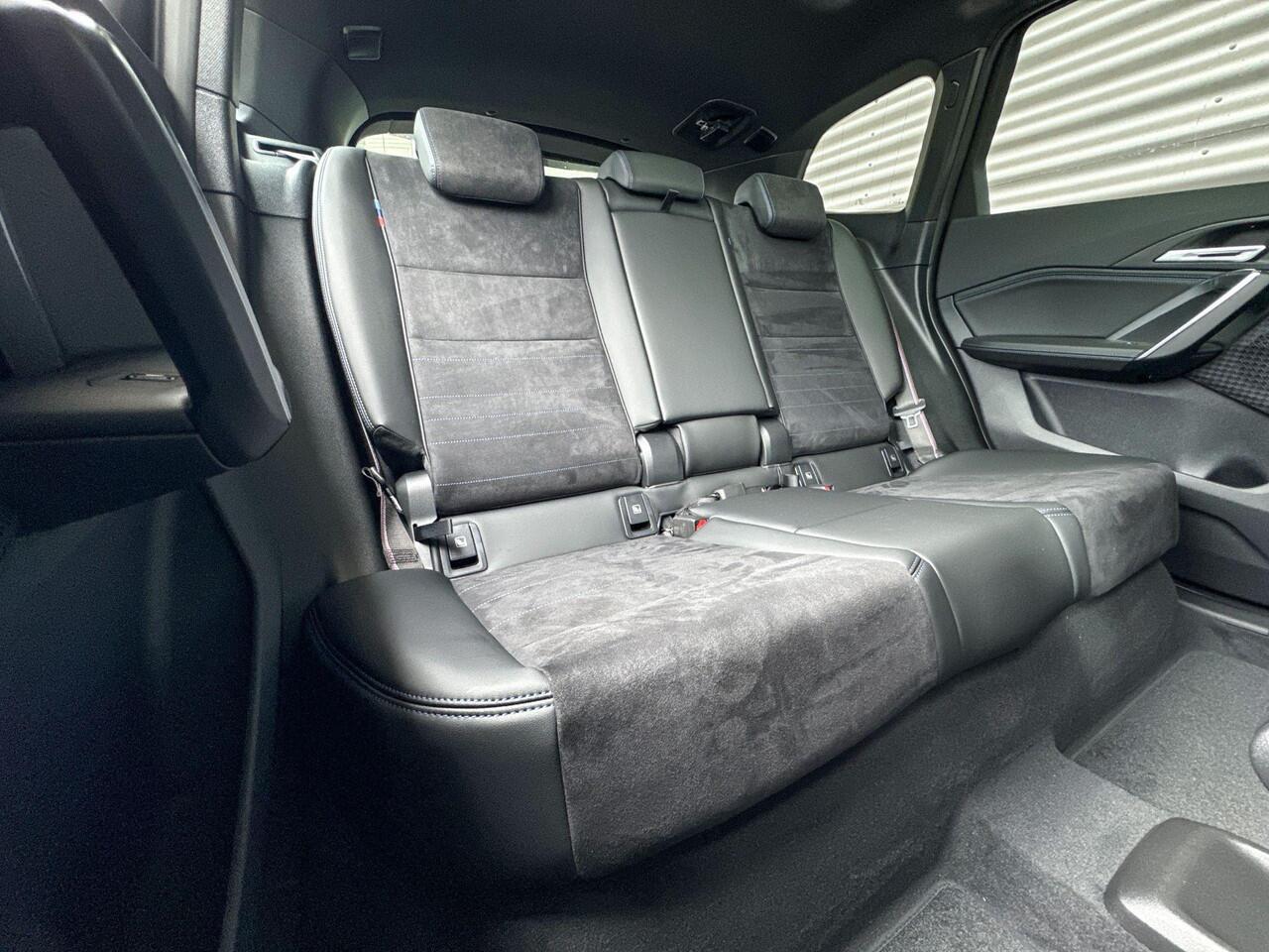 BMW X1 xDrive25e M Sportpakket Pro / Premium Pack / Comfort Pack / Travel Pack / Trekhaak / Panoramadak