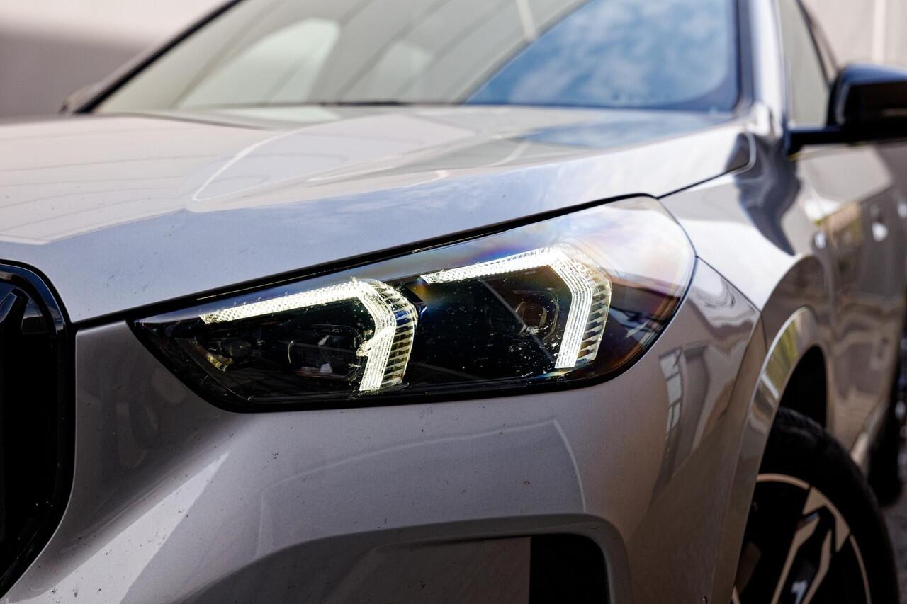 BMW X1 sDrive20i M-Sport, Panoramadak, 19" LM velgen, enz