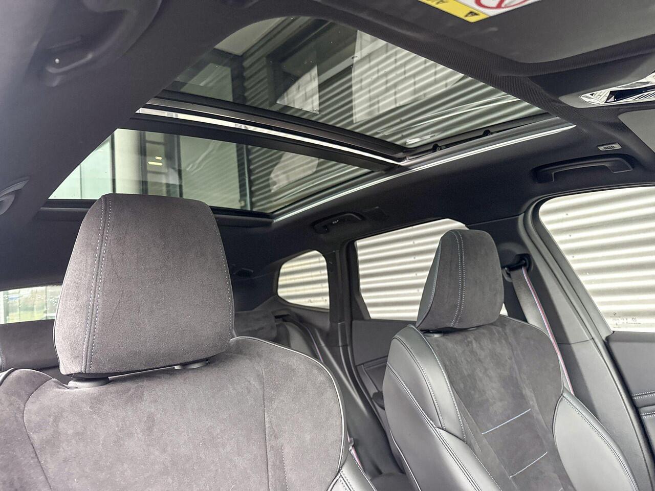 BMW X1 xDrive30e M Sportpakket Pro / Innovation Pack / Comfort Pack / Travel Pack / Trekhaak / Panoramadak / Driving Assistant Plus / Harman-Kardon