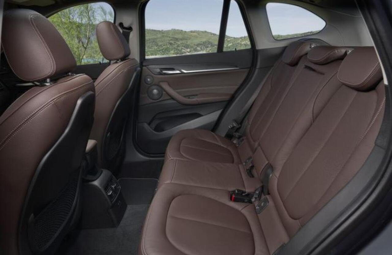 BMW X1 xDrive25e | NU 15 X OP VOORRAAD (Bouwjaar: 2020-2022, prijs: ¤25.000 - ¤35.000)