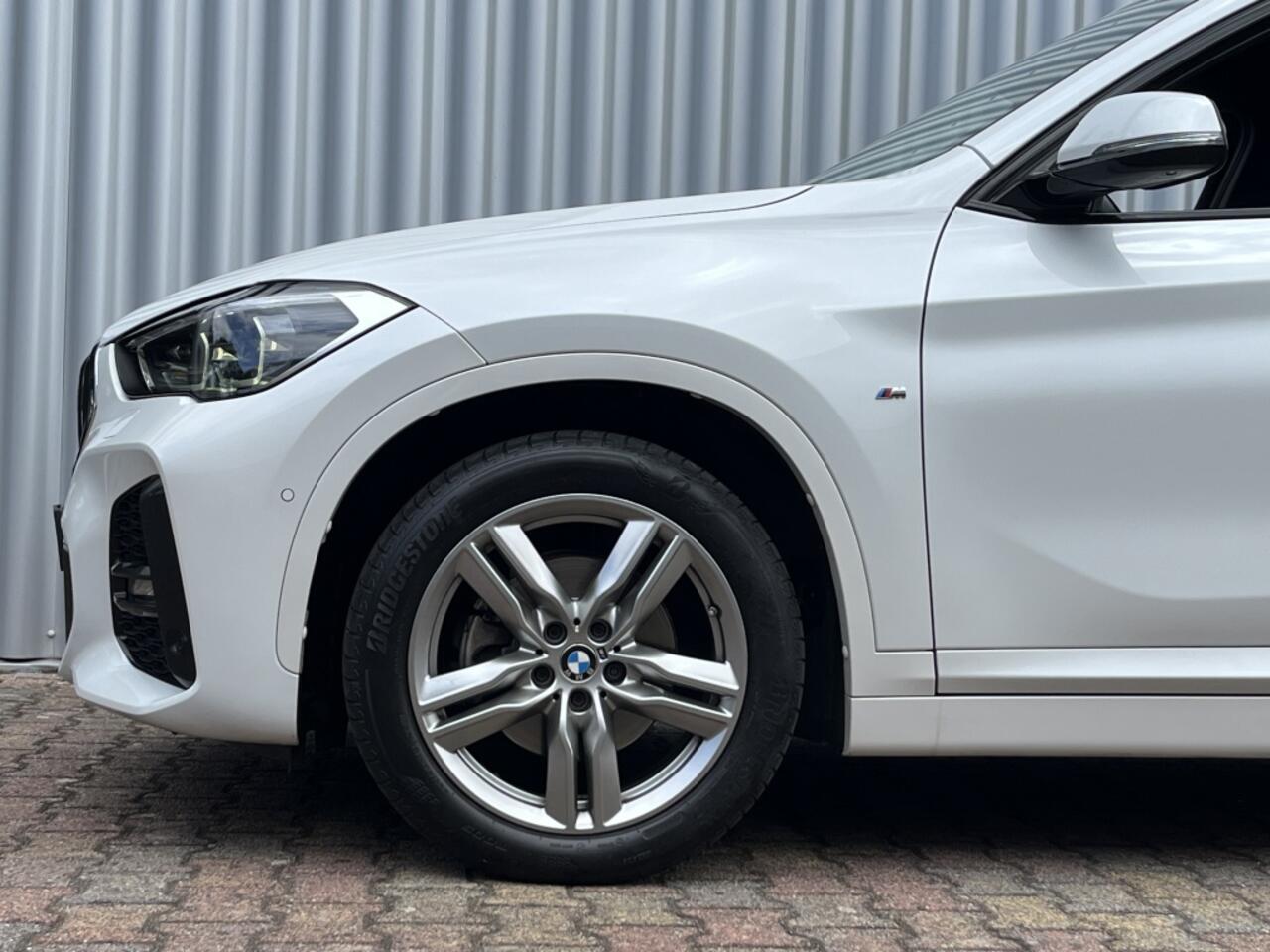BMW X1 sDrive18i High Executive | M-Sport Pakket