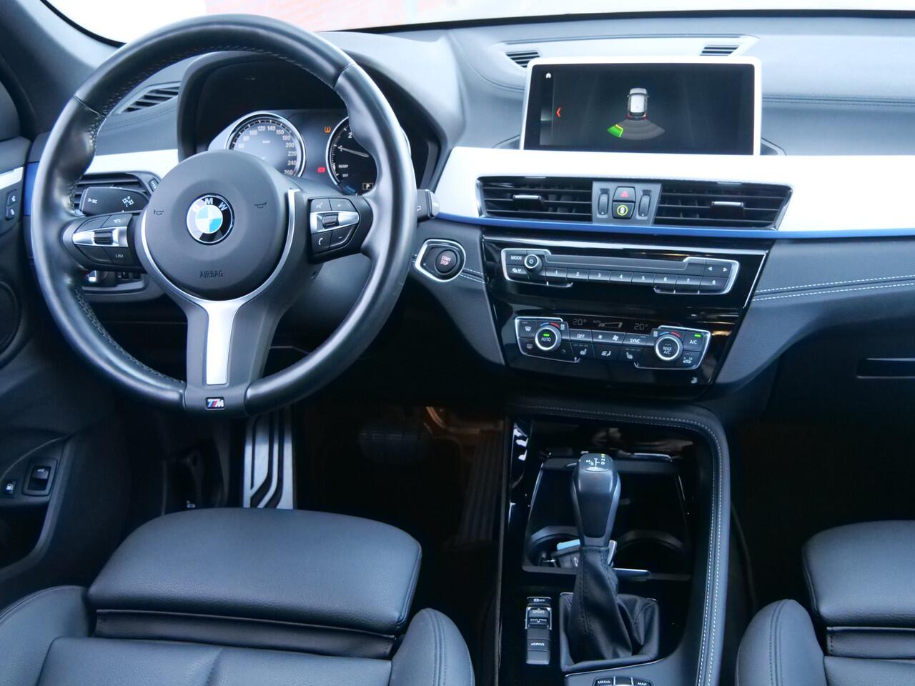 BMW X1 xDrive25e Hybrid M-Pakket Automaat LED / Trekhaak / 18 Inch