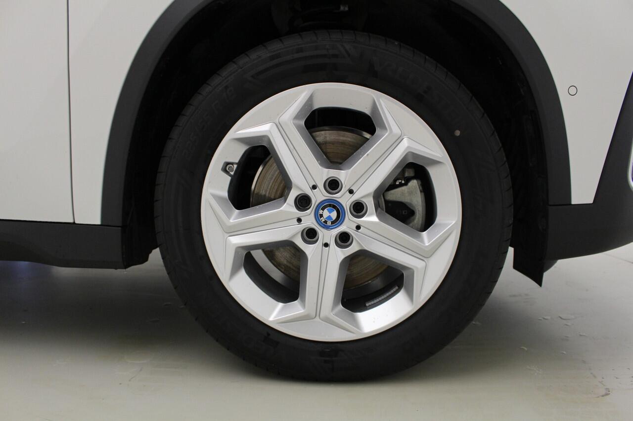 BMW X1 xDrive25e | Head-Up | Stoelverwarming | Voorbereiding Driving Assistant Plus