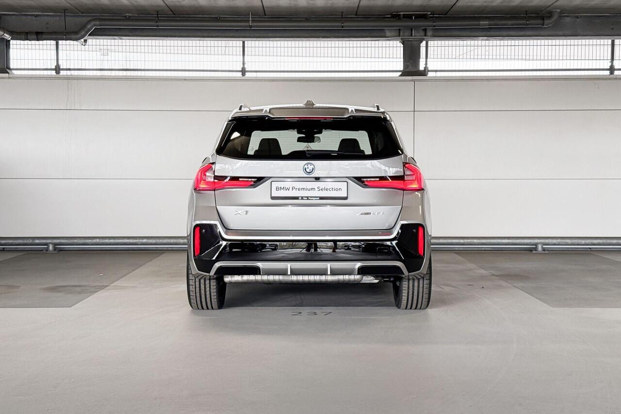 BMW X1 xDrive25e | Selections
