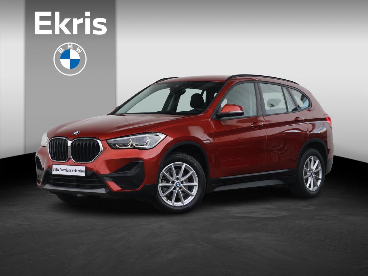 BMW X1 sDrive18i Executive Edition Achteruitrijcamera/ Elektrische Achterklep/ Cruise Control/ Head-Up