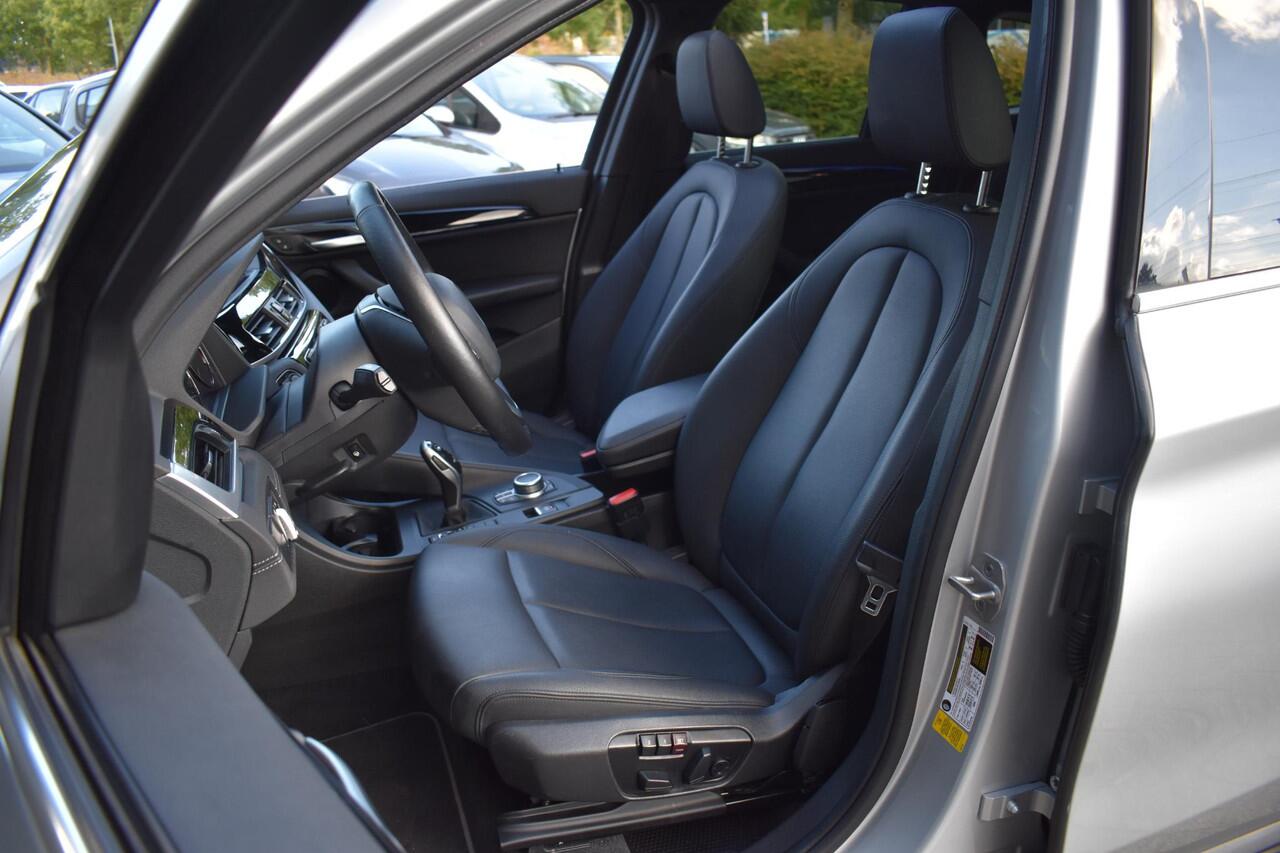 BMW X1 xDrive28i High Executive Pano ACC Camera