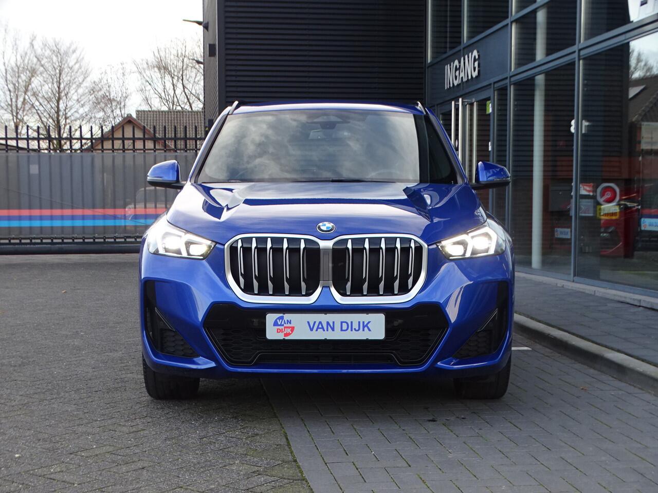 BMW X1 sDrive18i M Sportpakket Premium-Pack Ada.Led Navigatie Camera Keyless-entry 18"LM Velgen