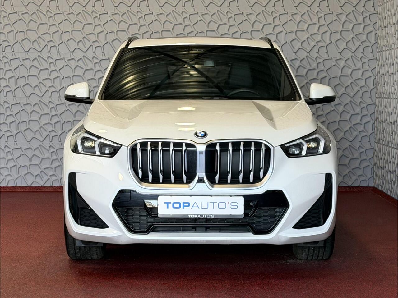 BMW X1 XDRIVE 25E PLUG IN HYBIRD M-SPORT LED PANORAMA .SCHUIFDAK ELEK.KLEP NAVI STOELVERW M-SHADOW LINE ELEK.STOEL ZWARTE.HEMEL 12/2024 PHEV PLUG IN HYBRID AWD 4X4 4WD ? Top Auto's. Al 30 Jaar uw Bmw Specialist in , BMW M / M Sport / PHEV / HEV / Hybrid / Mhev 
