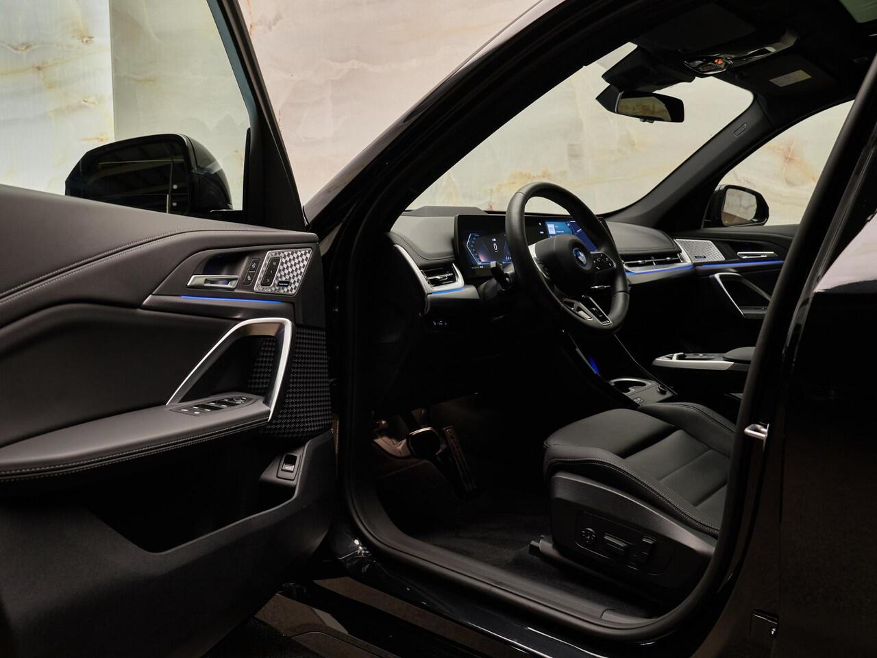 BMW X1 xDrive30e M Sport Pro, pano, tr.haak, H/K, 20", HUD, ACC, keyless, privacy