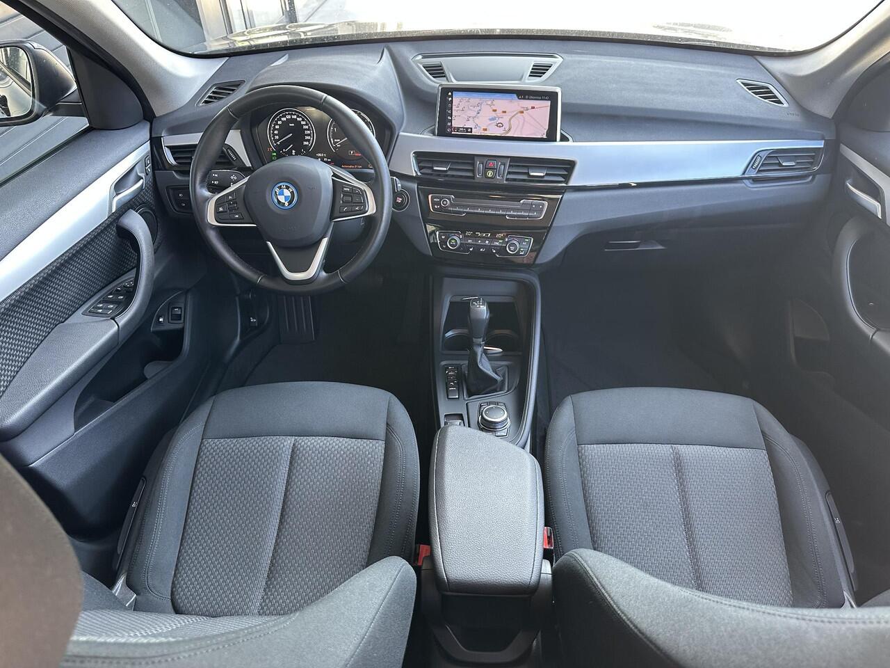 BMW X1 xDrive25e Executive Camera, Navi, PDC, Lane assist