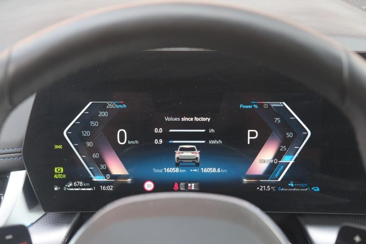 BMW X1 xDrive25e 245pk Aut. M Sport | Navi | Climate | Keyless | Camera | Alcatara | Elektrische Achterklep | Stoelverwarming | PDC