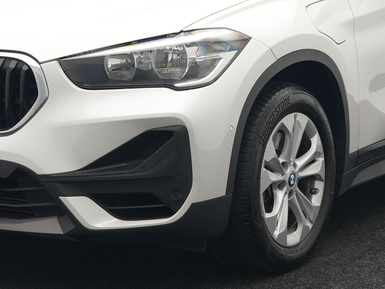 BMW X1 xDrive25e eDrive Edition Plug In Hybrid 220pk Dealer O.H PHEV | Adaptive Cruise | Head Up | Harman Kardon Sound | Stoelverwarming | Camera | Navigatie | DAB |