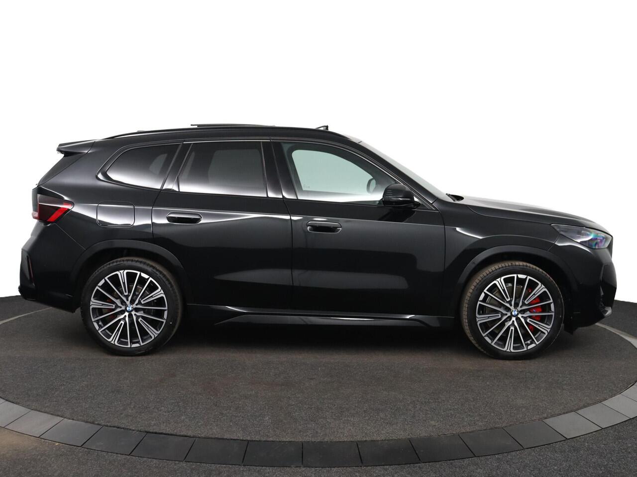 BMW X1 xDrive23i | M Sportpakket Pro | Innovation Pack | Comfort Pack | Travel Pack