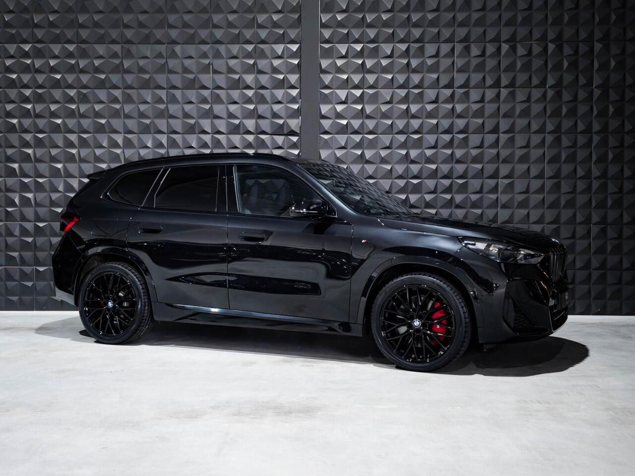 BMW X1 sDrive18i M Sport Pro | Pano | 20" | H&K | Topv. | Drive + | Leer | Premium | Travel |