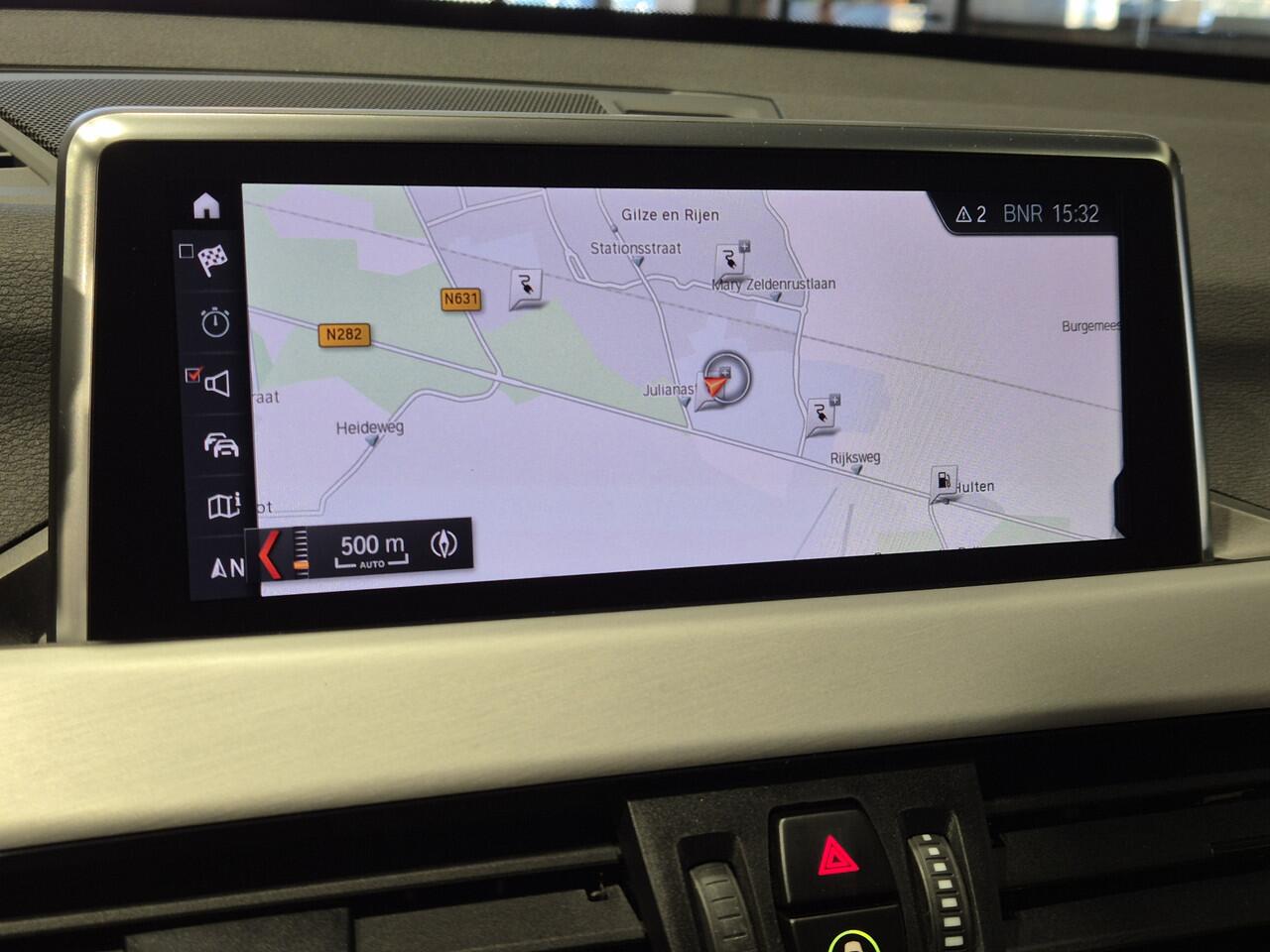 BMW X1 xDrive25e Executive Sportline | Panorama | Camera | "19 | Carplay | Stoelverwarming