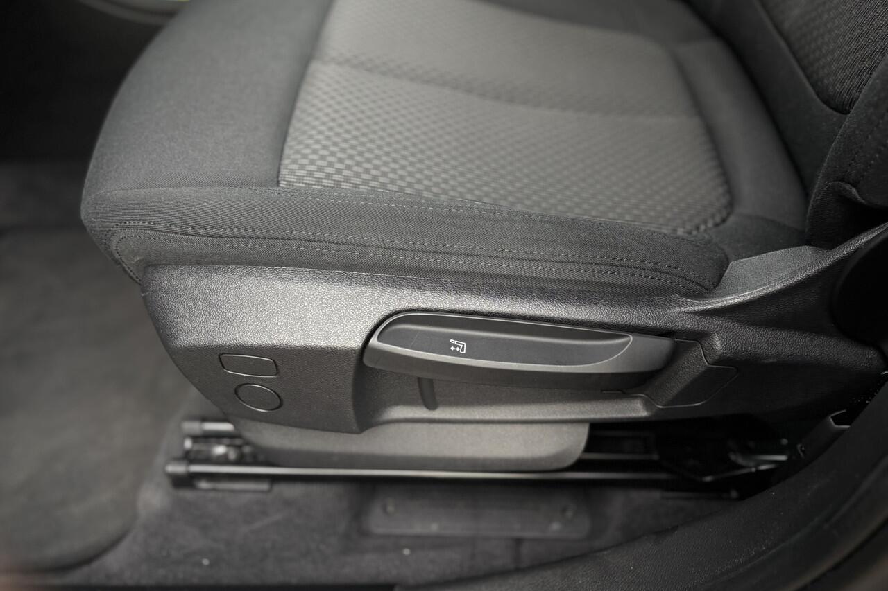 BMW X1 xDrive25e | PDC V+A | Apple Carplay | LED | Elektrische Klep | 15x op voorraad !