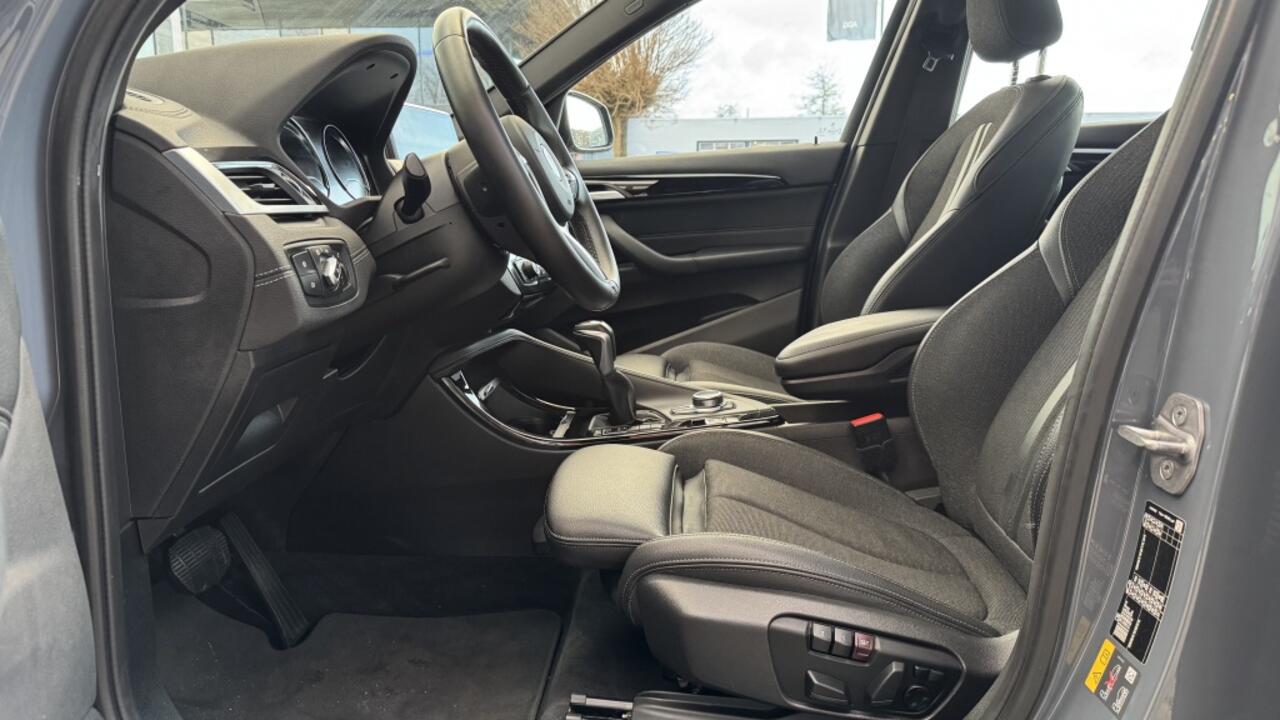 BMW X1 xDrive25e High Exec. | M-Sport | Pano | Navi | Camera