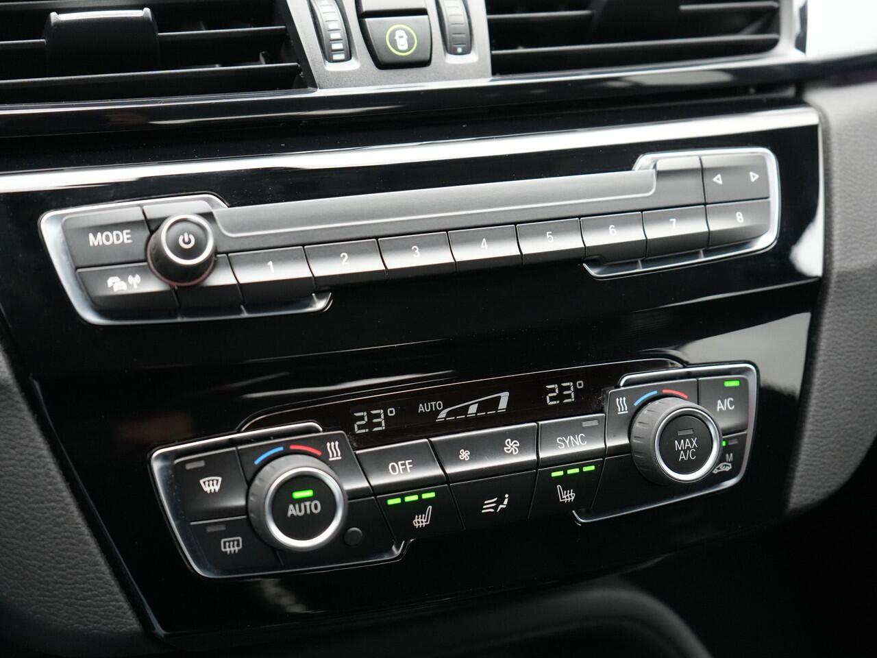 BMW X1 xDrive25e eDrive Edition Plug In Hybrid 220pk Dealer O.H PHEV | Adaptive Cruise | Head Up | Harman Kardon Sound | Stoelverwarming | Camera | Navigatie | DAB |