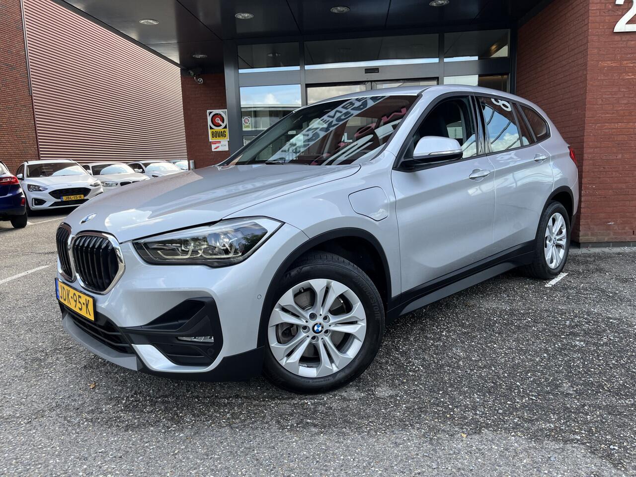 BMW X1 xDrive25e Executive // GROOT NAVI // CAMERA // CRUISE // CLIMA // STOEL VERWARMING // ELEK. KLEP //