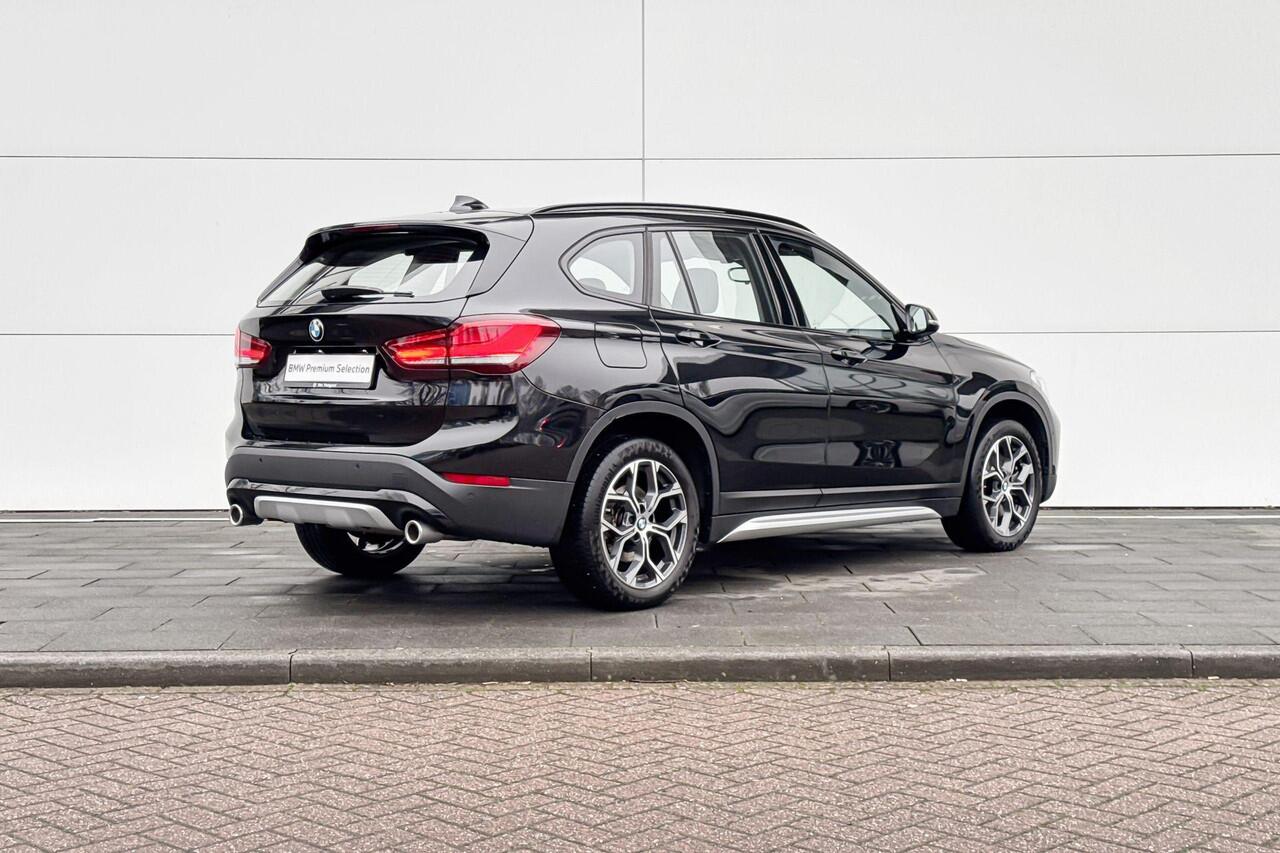 BMW X1 sDrive20i Business Edition Plus xL:ine | High Executve | Trekhaak