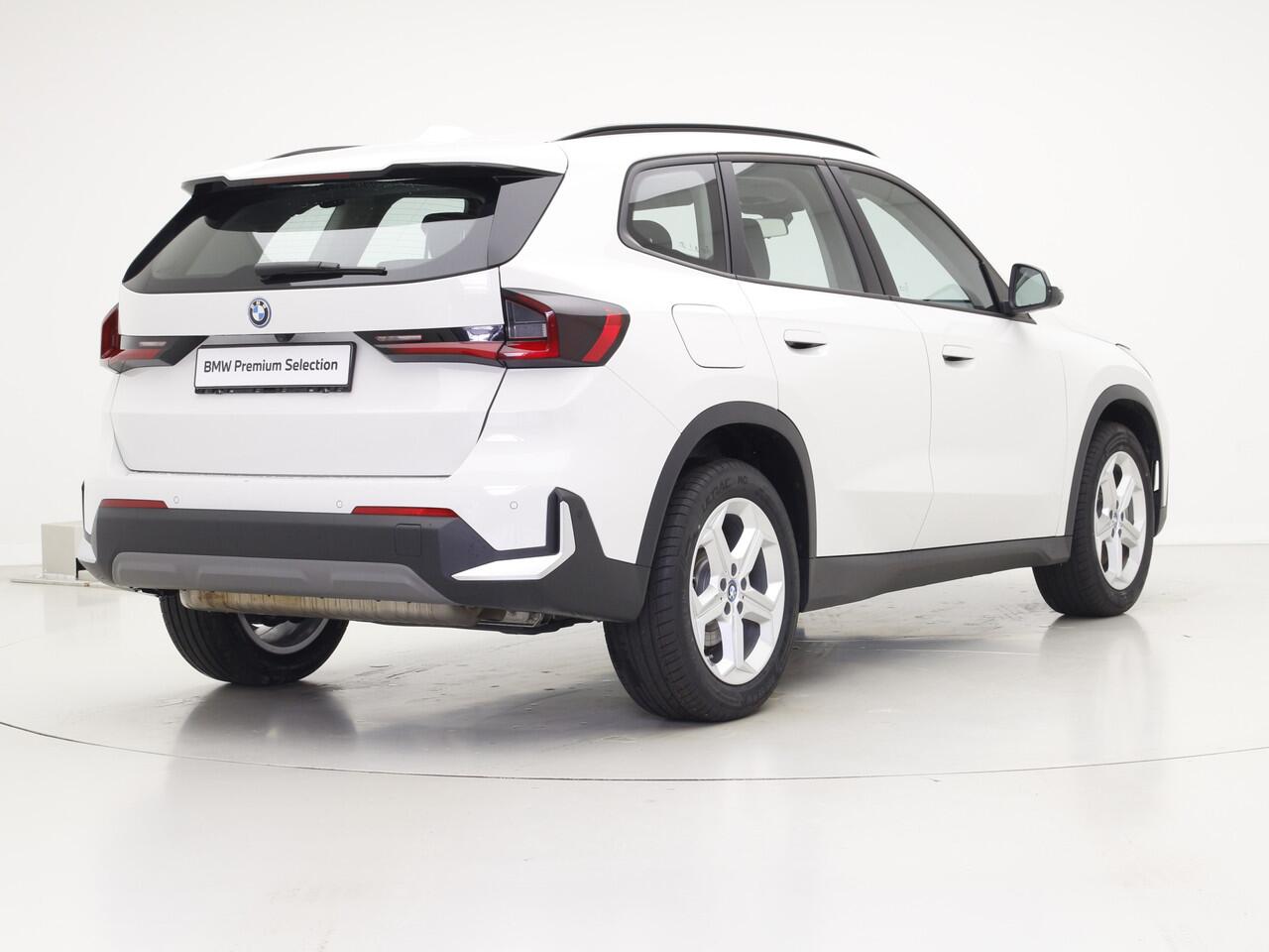 BMW X1 xDrive25e | Head-Up | Stoelverwarming | Voorbereiding Driving Assistant Plus