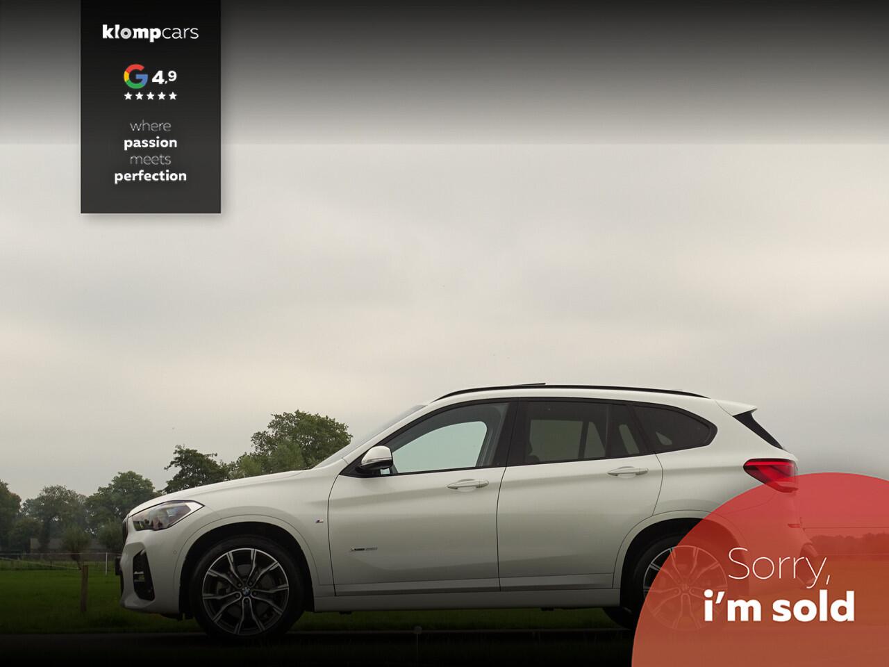 BMW X1 xDrive25i M-Sport | HUD | Carplay | Pano | Ad.Cruise | 19"| All black | Full Options!