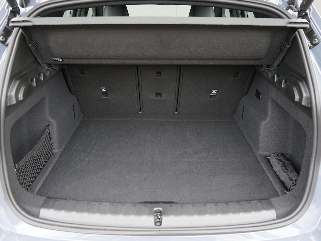 BMW X1 xDrive25e Dealeronderh. / 1ste eig. / M-Sport / Driving Assistent Plus / Active Guard / Stoelverwarming / Adaptief Onderstel