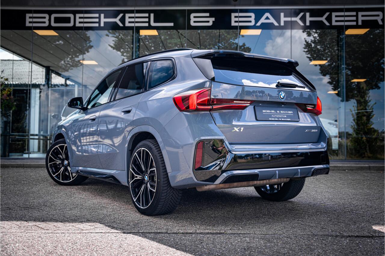 BMW X1 xDrive25e ** M Sport ** Leder ** 20inch ** Camera ** Tot 110km elektrisch bereik