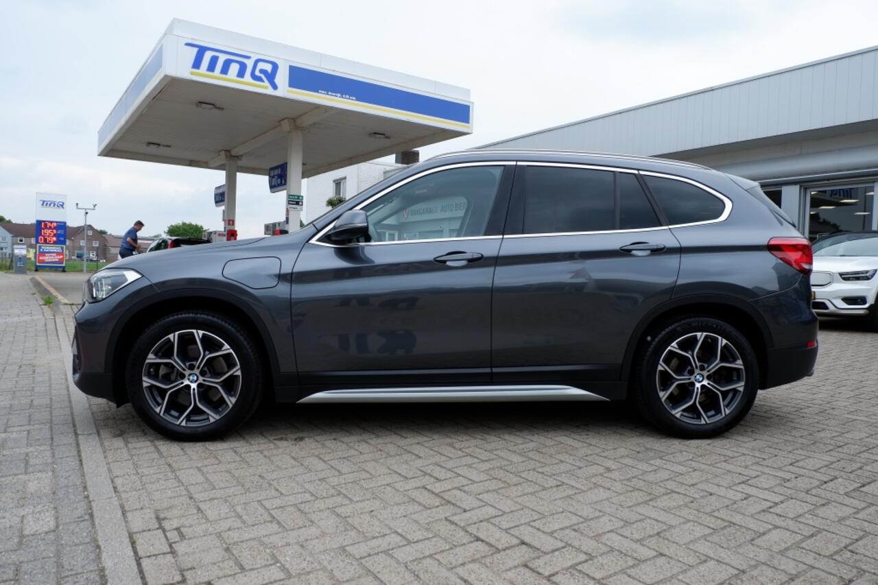 BMW X1 xDrive25e High Exec. / 18inch / Leder/ INCL. 12 maanden BOVAG