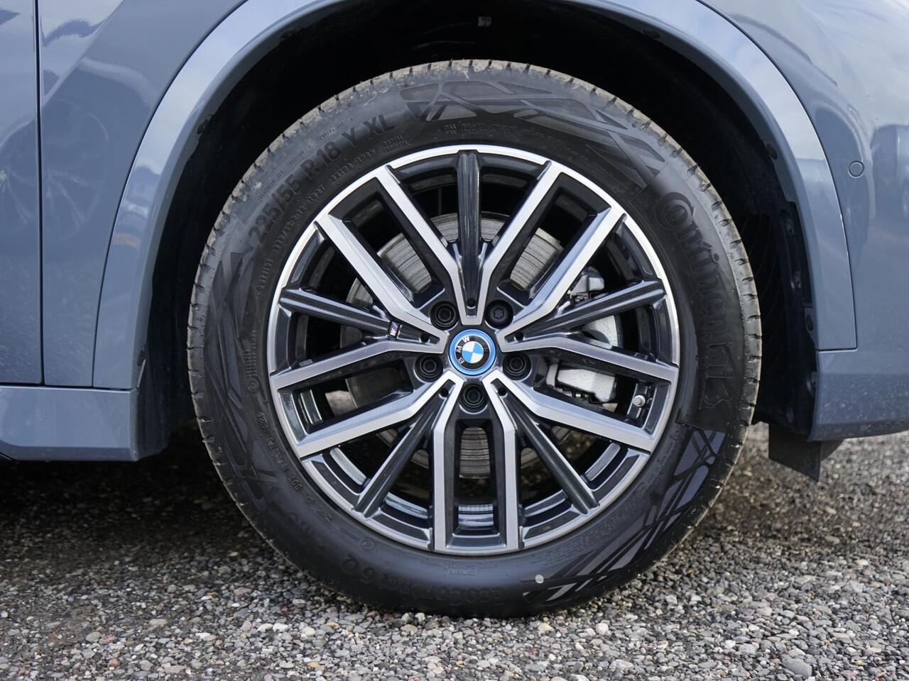 BMW X1 xDrive25e Dealeronderh. / 1ste eig. / M-Sport / Driving Assistent Plus / Active Guard / Stoelverwarming / Adaptief Onderstel