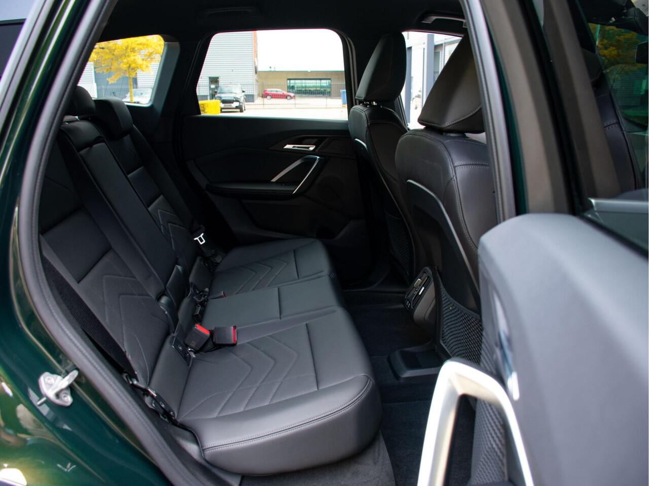 BMW X1 xDrive25e High Executive Trekhaak l Adapt. LED l Head-Up l Stoelverwarming l Head-Up l Elek. Stoelen l Verwarmd stuurwiel l 360 Camera