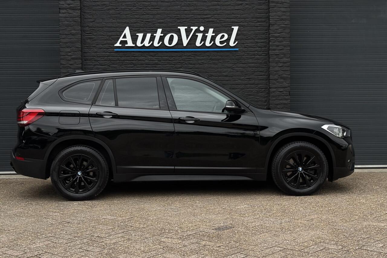 BMW X1 xDrive25e | PDC V+A | Apple Carplay | Elektrische Klep | LED | Cruise | DAB | 15x op voorraad !
