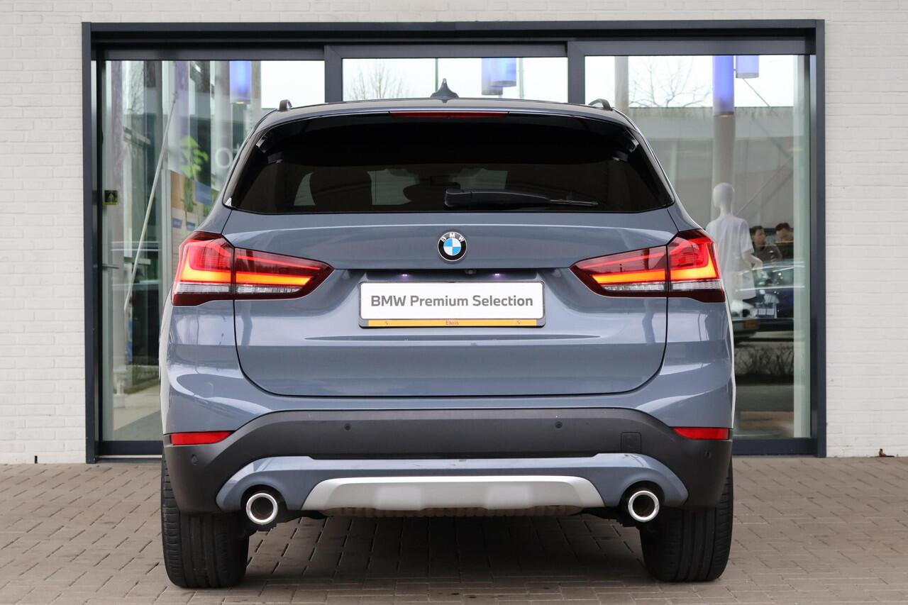 BMW X1 sDrive20i | High Executive | Parking Pack | xLine