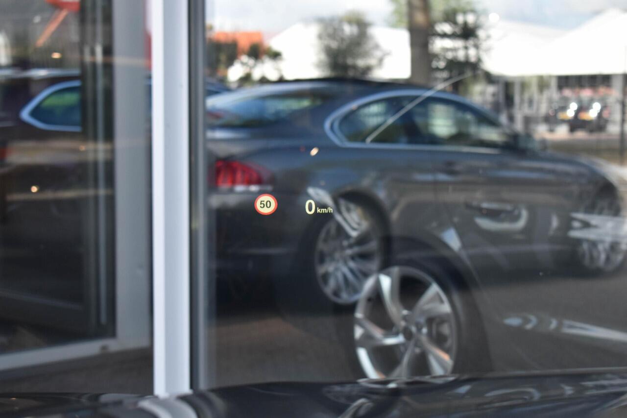 BMW X1 sDrive20i High Executive Edition Trekhaak Leder Ca