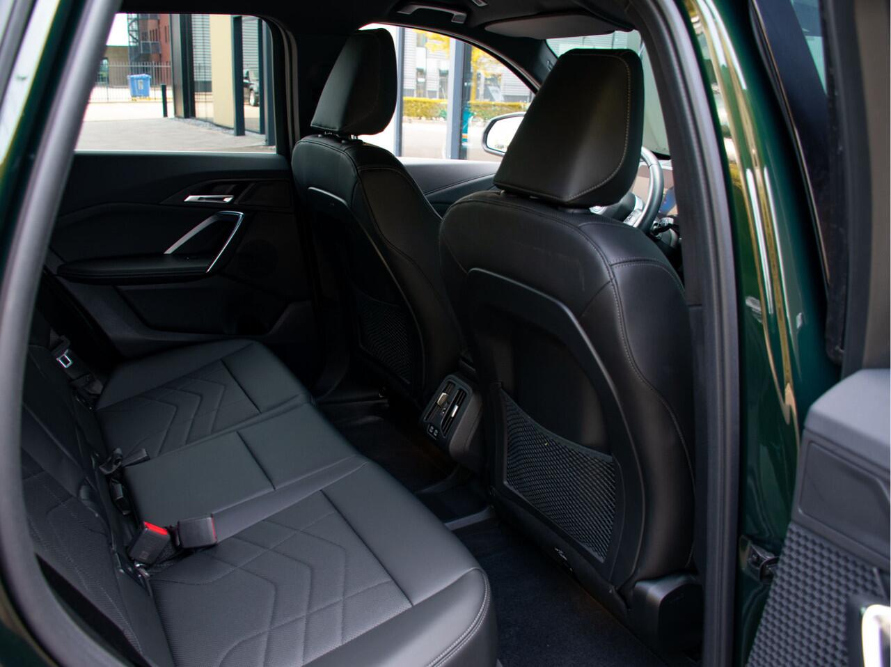 BMW X1 xDrive25e High Executive Trekhaak l Adapt. Cruise l Adapt. LED l Head-Up l Stoelverwarming l Head-Up l Elek. Stoelen l Verwarmd stuurwiel l 360 Camera