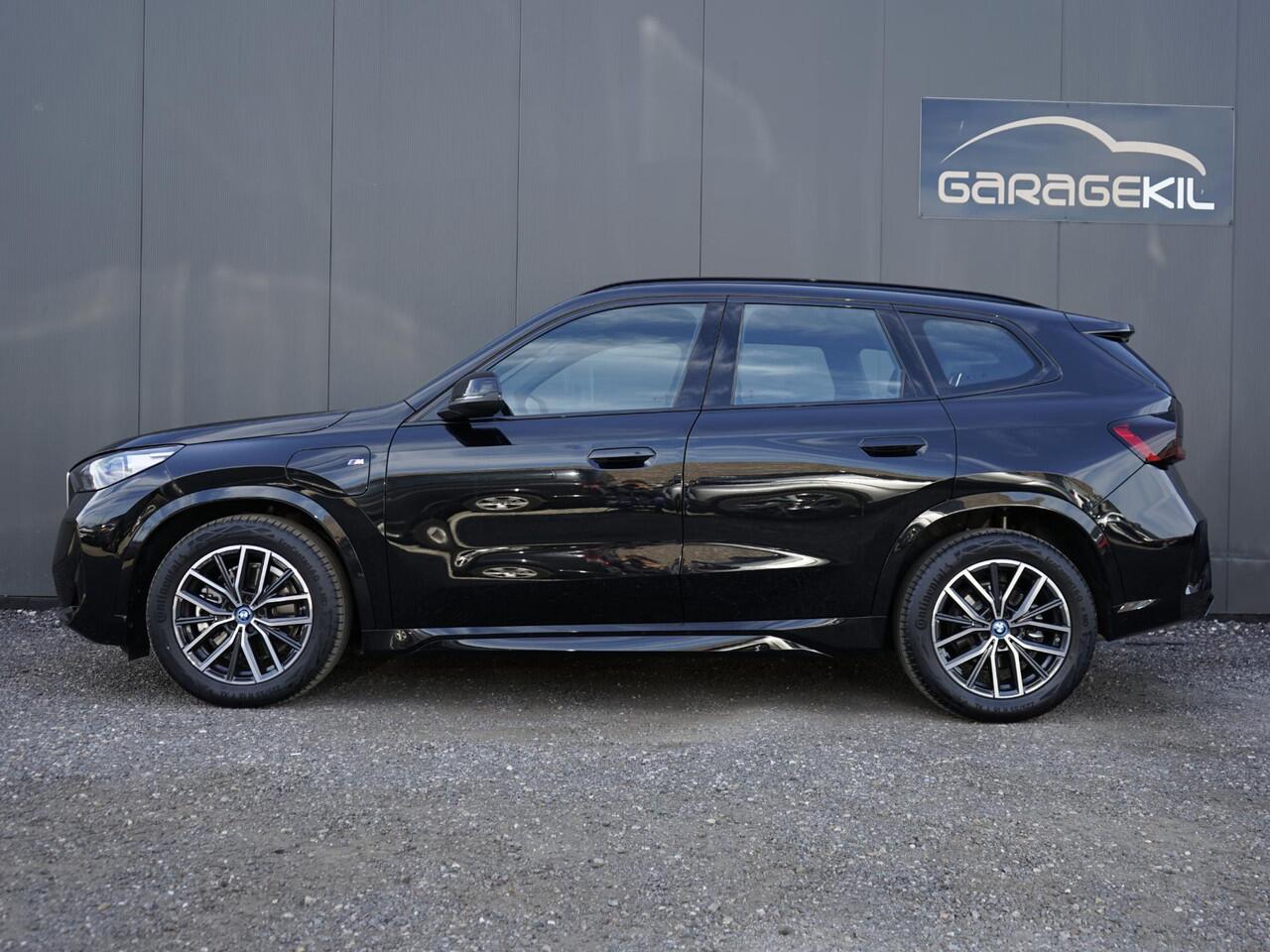 BMW X1 xDrive25e 1e eig. / Dealeronderh. / M-Sport / Driving Assistant Plus / Adaptief Onderstel / Camera / Active Guard / Keyless Entry