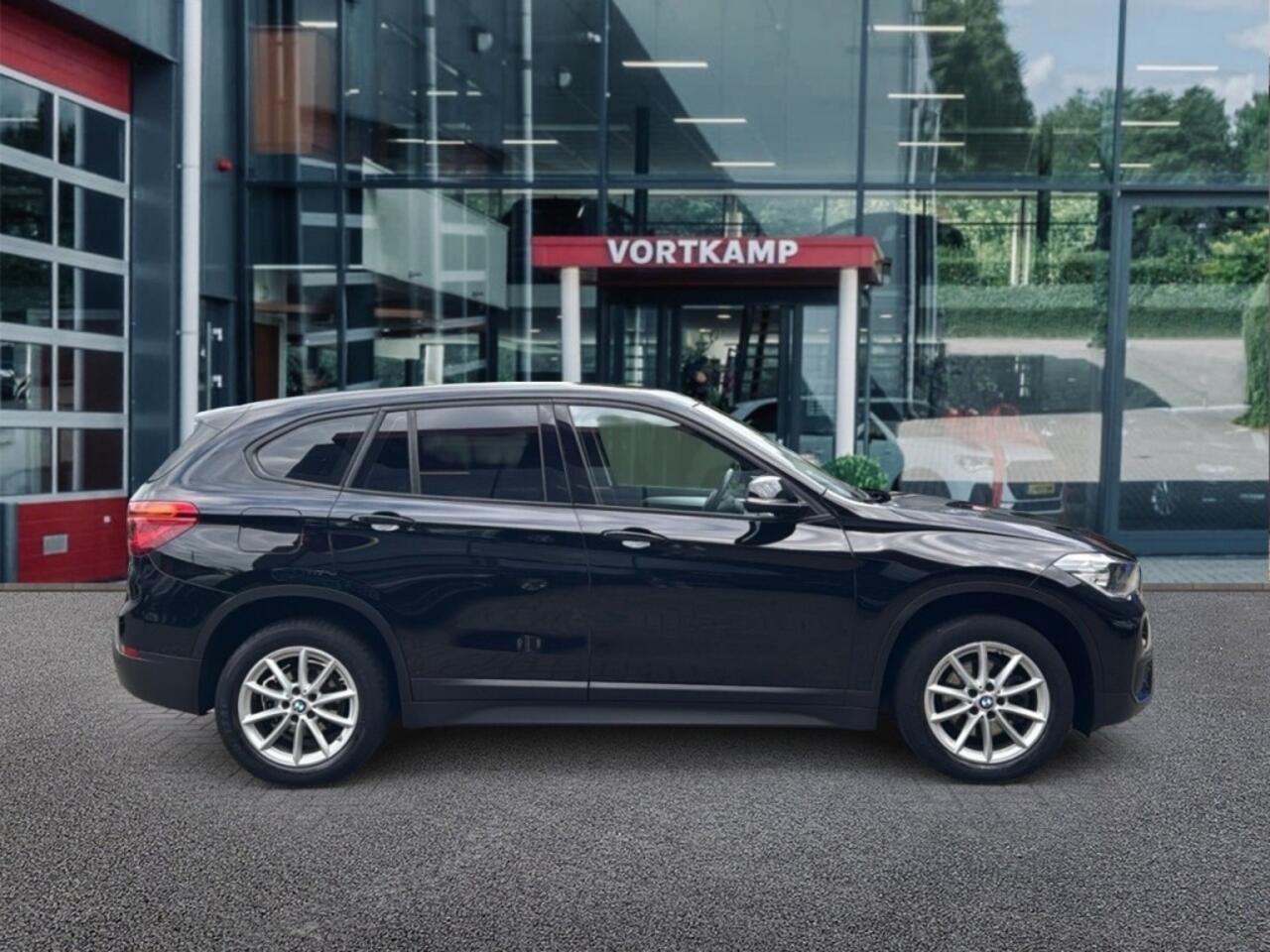 BMW X1 SDRIVE 18I ADVANTAGE NAVI/CRUISE/PDC/E-KLEP