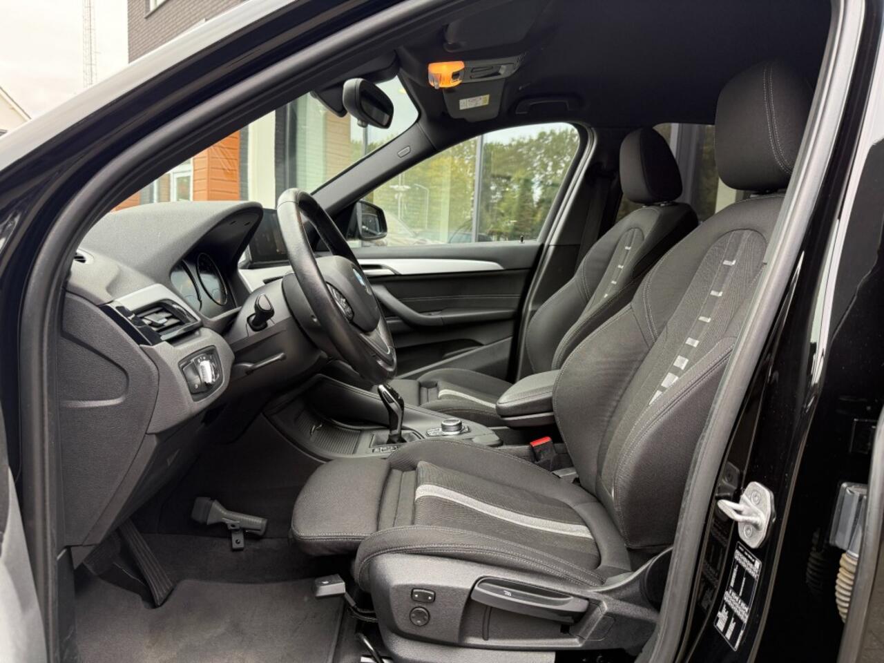 BMW X1 sDrive20i High Exe,LED,HUD,NaviPro,Camera,Clima,Cruise,Dealer OH